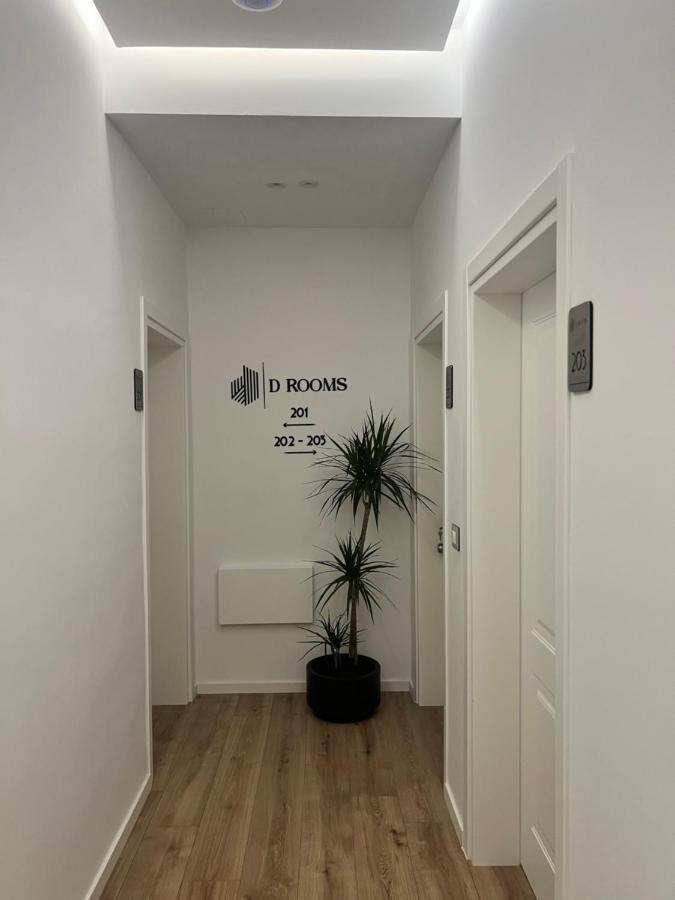 Enzo Rooms & Apartment Blloku Tirana Kültér fotó