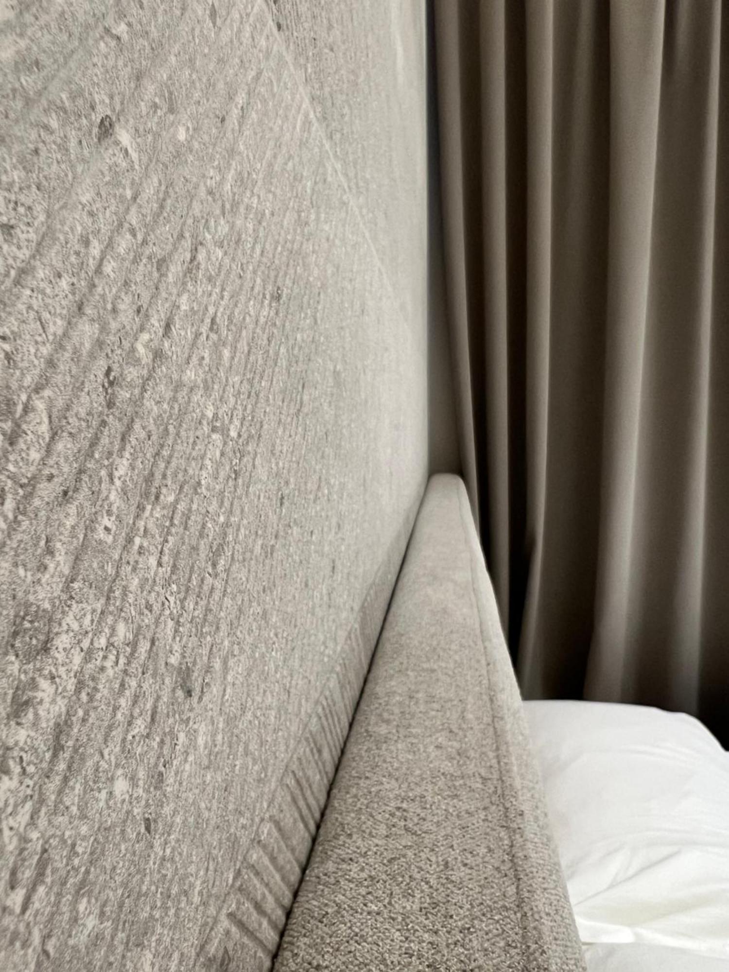 Enzo Rooms & Apartment Blloku Tirana Kültér fotó